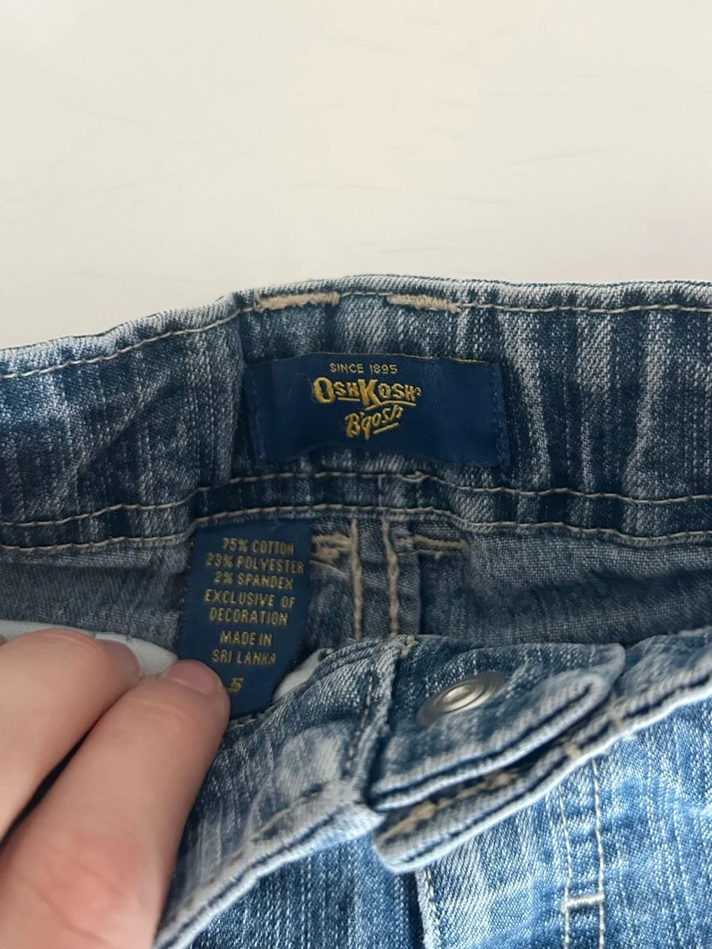 Vintage OshKosh B’gosh Girls Size 5 Denim Jeans Pink Embroidered Details